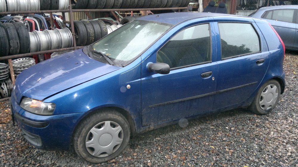 Punto 2002 1
