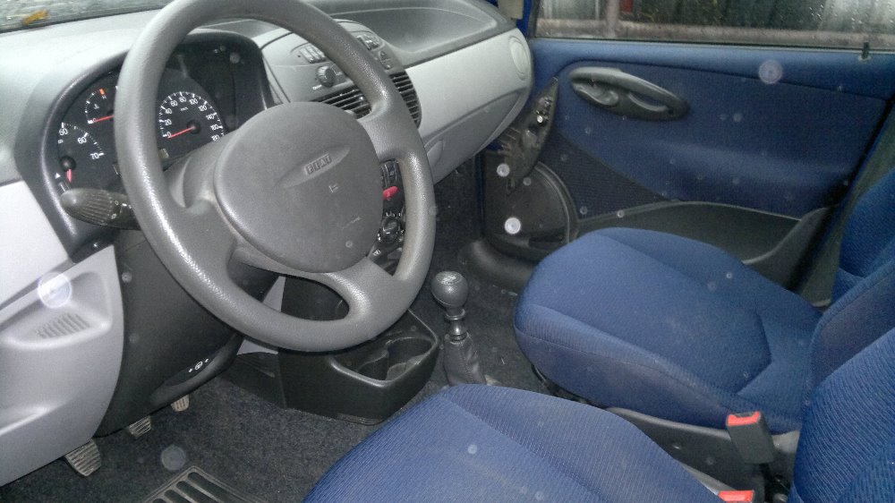 Punto 2002 3